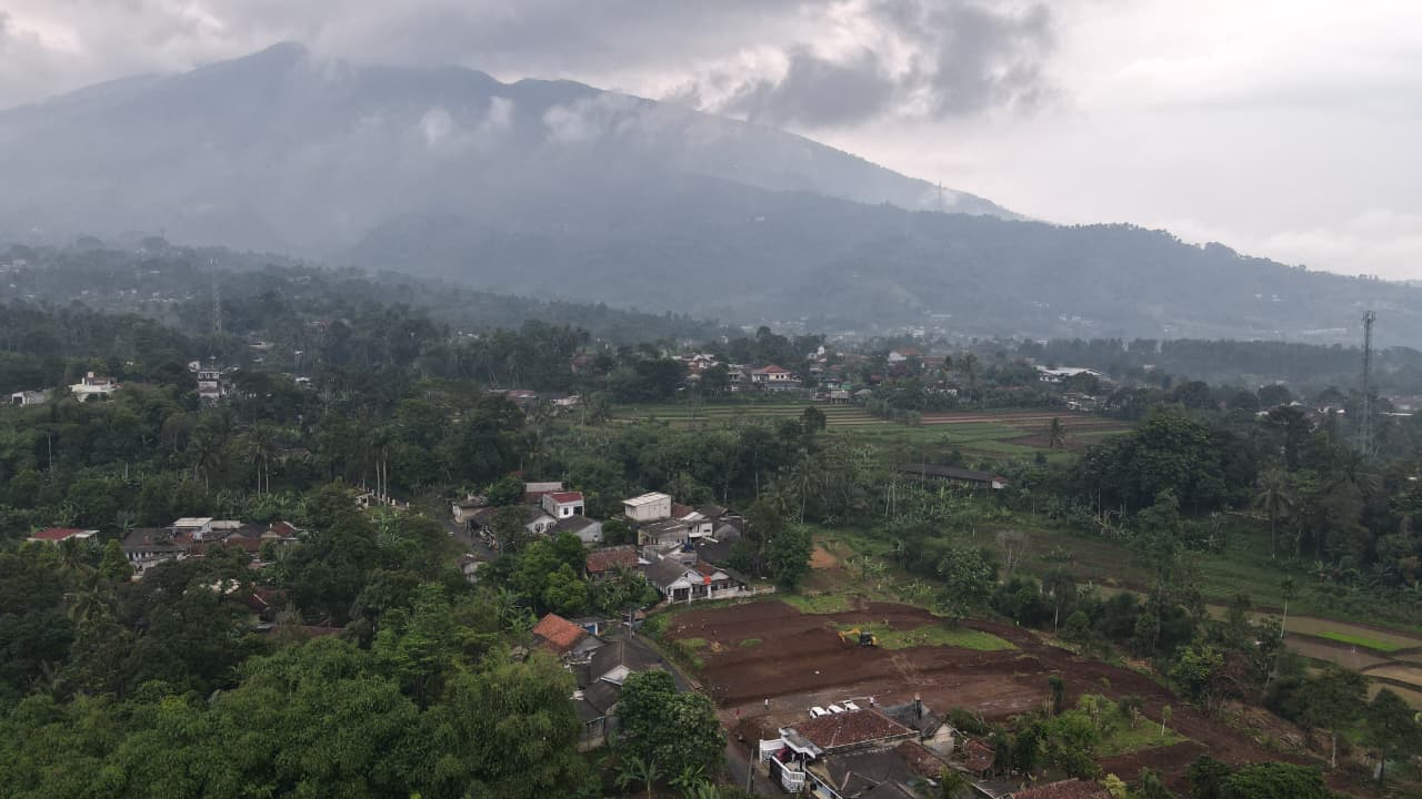 Kavling dengan view gunung salak dan pangrango