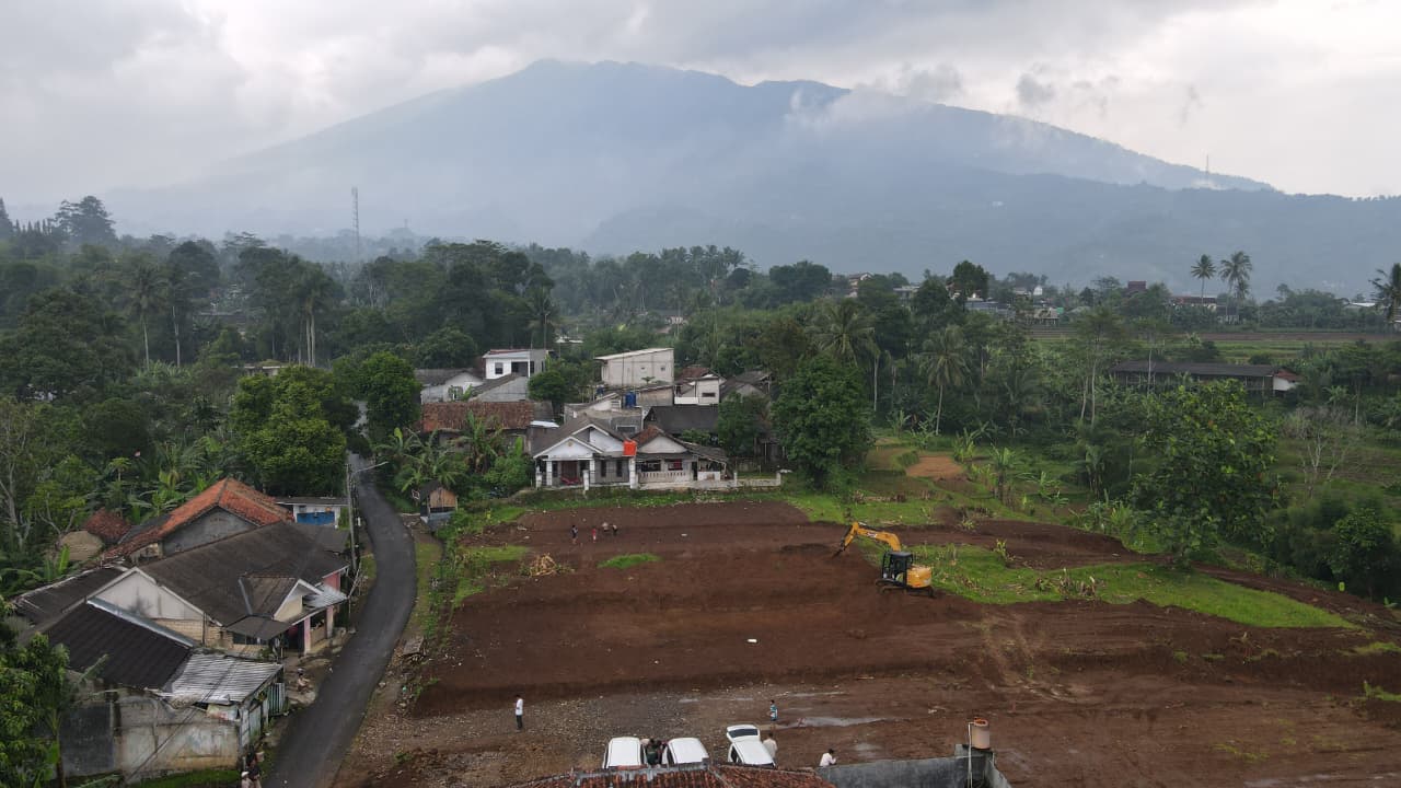 Kavling dengan view gunung salak dan pangrango